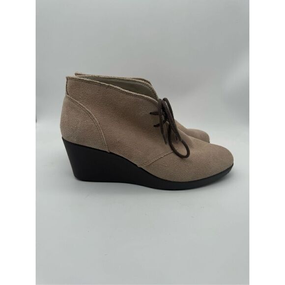 Crocs Boots Womens 7.5 Leigh Lace Up Wedge Heels Ankle Booties 203419 Gray Suede - Picture 1 of 5